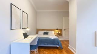 Uptown Stylish Apartment - 9