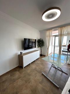 Surfers, Beach &natural pools, 10min North Airport - Bajamar - 6