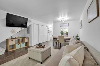 Be Our Guest - Cozy Townhome near Downtown Ocala townhouse - Ocala - 0