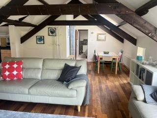 Peaceful Riverside Retreat in Stunning West Wales - Ciliau-Aeron - 7