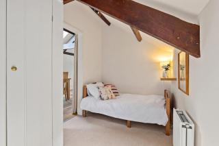 Peaceful Riverside Retreat in Stunning West Wales - Ciliau-Aeron - 5