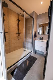 Ecrin des Alpes, Jacuzzi, Netflix, Ambiance chalet - Saint-Étienne - 1