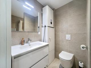 Immeuble complet climatisé, 24 couchages, centre ville, proche A75 - 5