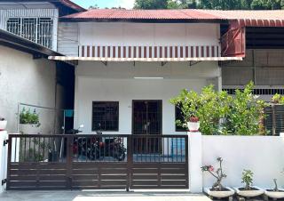 Wenya Elegant Homestay 大丸文雅名宿 - Pangkor - 0