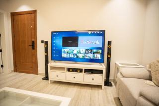 LP99-8 Luxury 2BR Apartment in Al Murooj - Riad - 2