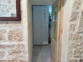 Trullo carrubo - Noci - 6