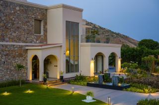 Stunning Mediterranean Style 3 BHK Villa With Outdoor Bar, Pool and Garden - Jaipur - 8
