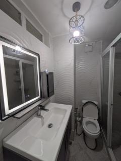 Rest and Fly Luxurious Budget Stay with Pool and Gym Hosted by Peter - Pusok - 7