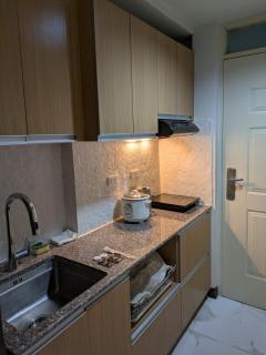 Rest and Fly Luxurious Budget Stay with Pool and Gym Hosted by Peter - Pusok - 1