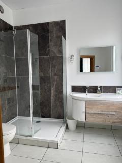 Chandlers Bar and Rooms - Chesterfield - 9