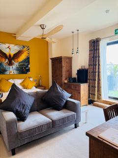 Chandlers Bar and Rooms - Chesterfield - 9