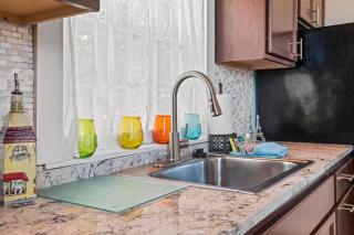 Make new memories at Galvez Cottage - Galveston - 2