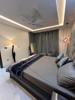 1 bed Luxury penthouse Secured 501 - Lahore - 1