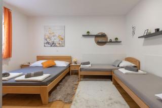 Sea & Stone Apartment No 1 in Starigrad - Starigrad - 7