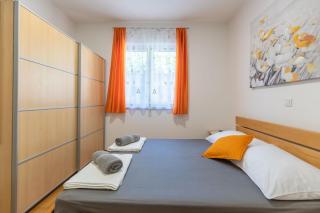 Sea & Stone Apartment No 1 in Starigrad - Starigrad - 5