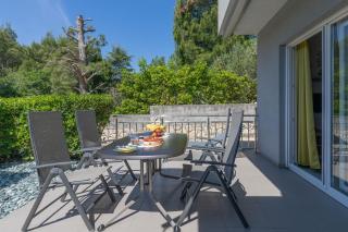 Sea & Stone Apartment No 1 in Starigrad - Starigrad - 1