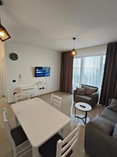 EG Apartments - 7