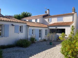 Noirmoutier centre Maison 5 chambres avec 5 SdB & Grand jardin - 0