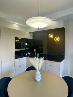 Najlepsza lokalizacja w Ełku!! Piękny, prestiżowy apartament z dziedzińcem !! - Ełk - 6