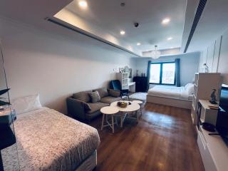 Marina View Studio in Pearl - Doha - 4