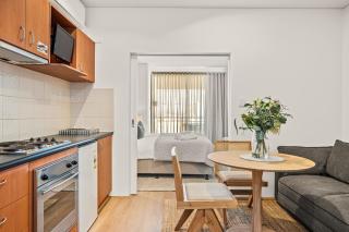 Cityscape Haven Victoria Retreat, Perth Cbd - Perth - 0