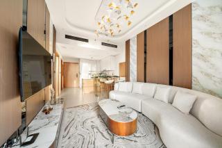 Bright 1BR Retreat with Pool Access Near The Palm & Dubai Marina Hotspots - 5