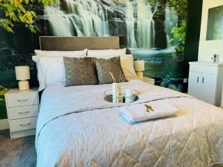 Town Guest House - Newbridge - 1