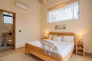 Luxury 4-BHK Villa With Private Pool, Patio and Contemporary design - Parra - 5