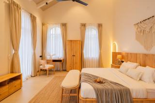 Luxury 4-BHK Villa With Private Pool, Patio and Contemporary design - Parra - 8