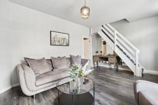 St Catherines Haven by Noor Suites - 9