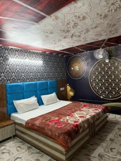 Tejas Dream Hotel 300 meters from GOLDEN TEMPLE - Amritsar - 4
