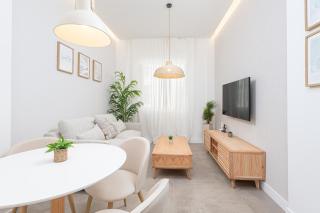 WintowinRentals Goleta Suites 0A - Malaga - 6