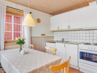 6 person holiday home in Brekstad - Brekstad - 6