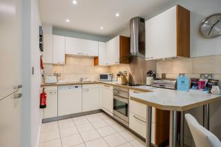 Dolphin Hideaway- Poole Quay Apartment with Parking - 9