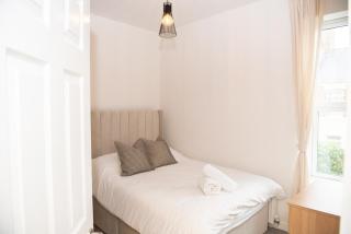 Modern apartment, 1km from city! - 2