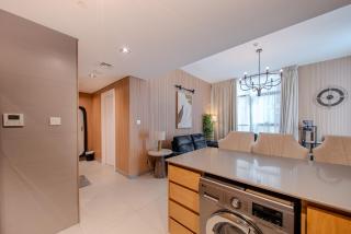 1BR Poolview Home - Sleeps 4 - 2WCs - Workstation - 4