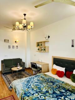Studio apartment advant Self Checkin Expo india - Noida - 1