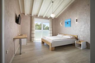 Villa OLIVIA - new and modern house with pool, souna, jacuzzi & playground, Ližnjan - Istra - Ližnjan - 2