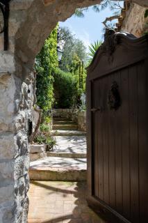Overlooking Eze Bay EZ02932 - Èze - 2