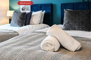 4 Bedroom House By Littlepiggyrentals Short Lets & Serviced Accommodation Gloucester With Free Wi-Fi - Churchdown - 6