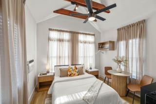 Loft Style Studio In The Heart of D'Arts District - Houston - 2