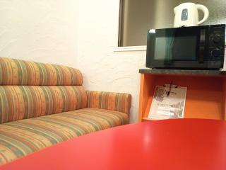 Hotel PUTIT BELLプチベル-1台駐車無料イオンモール沖縄ライカムまで車で6分 - 5