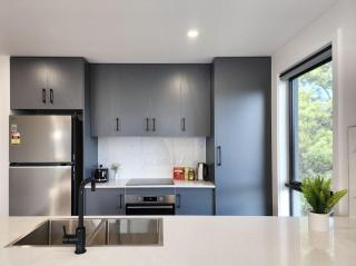 Modern New Home near Howrah Beach - Howrah - 8