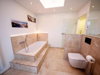 Penthouse-Wohnung I zentral I gute Anbindung - Ahrensburg - 9