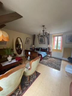 Grande maison avec piscine privée à Garchizy sur 650 m² - Garchizy - 4