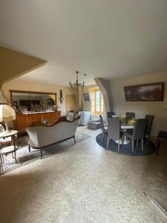 Grande maison avec piscine privée à Garchizy sur 650 m² - Garchizy - 3