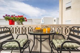 Ep'Avlis Boutique Apartments - Naxos Chora - 1