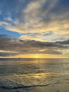Walk to Beach, NEW LUX 4BD Villa & Pool! Near Holetown - Saint James - 1