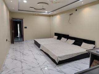 Shiv Kripa Home Stay - Jāmb - 9