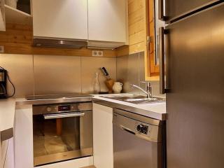 Chalet rénové pour 10 avec jacuzzi, cheminée et WiFi aux pieds des pistes - FR-1-455-155 - La Plagne - 2